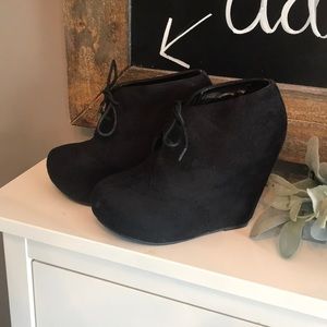Black wedge heel booties!